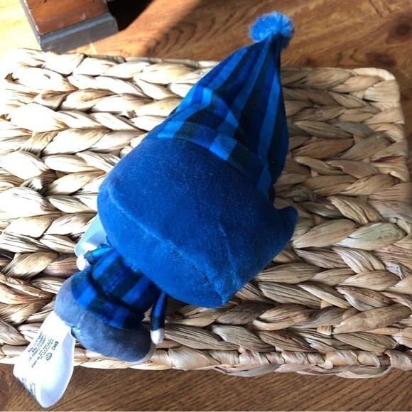 Funko DC Super Heroes Holiday Batman Plushie (Hanukkah Edition) - Picture 3 of 3